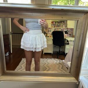 Women's White Tiered Lace Mini Skirt